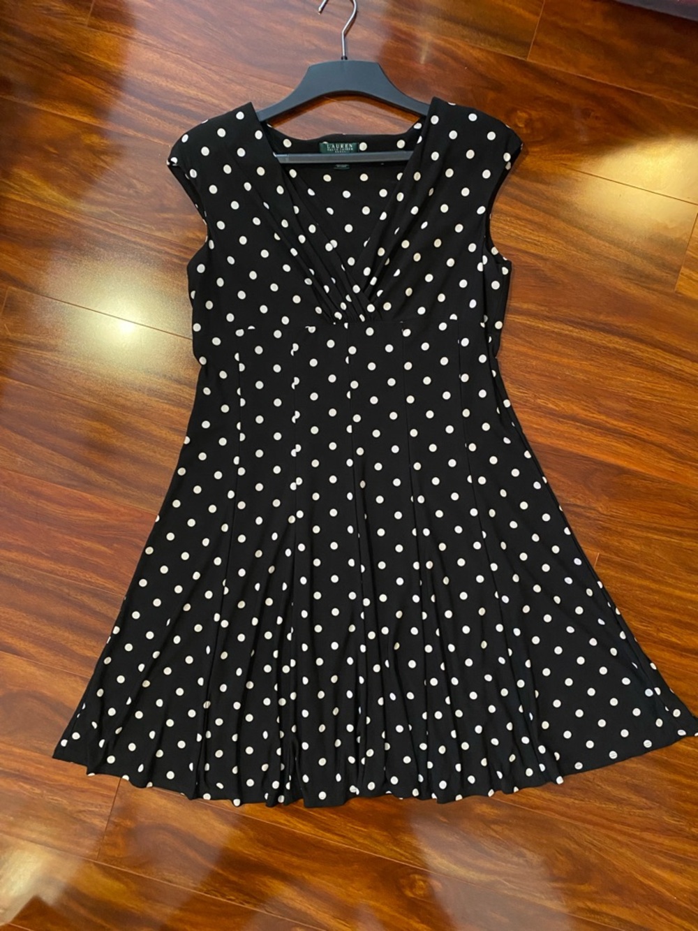 Lauren Ralph Lauren Black Polka Dot V-neck Midi Flowy Dress size 16
